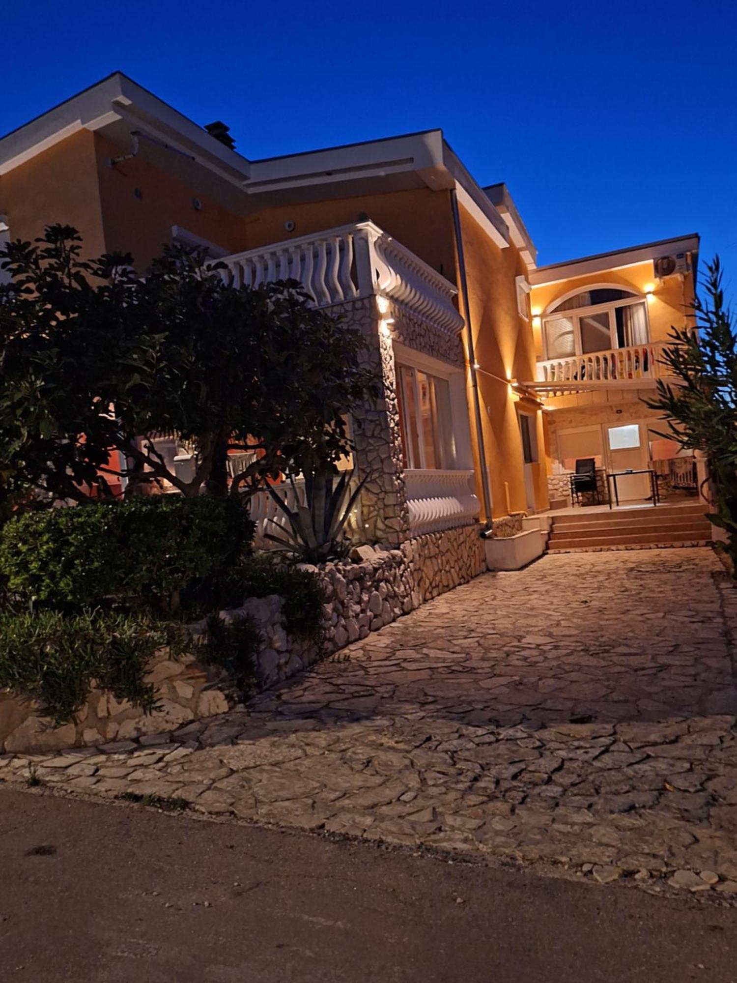 ויר Apartmani Marijanovic מראה חיצוני תמונה